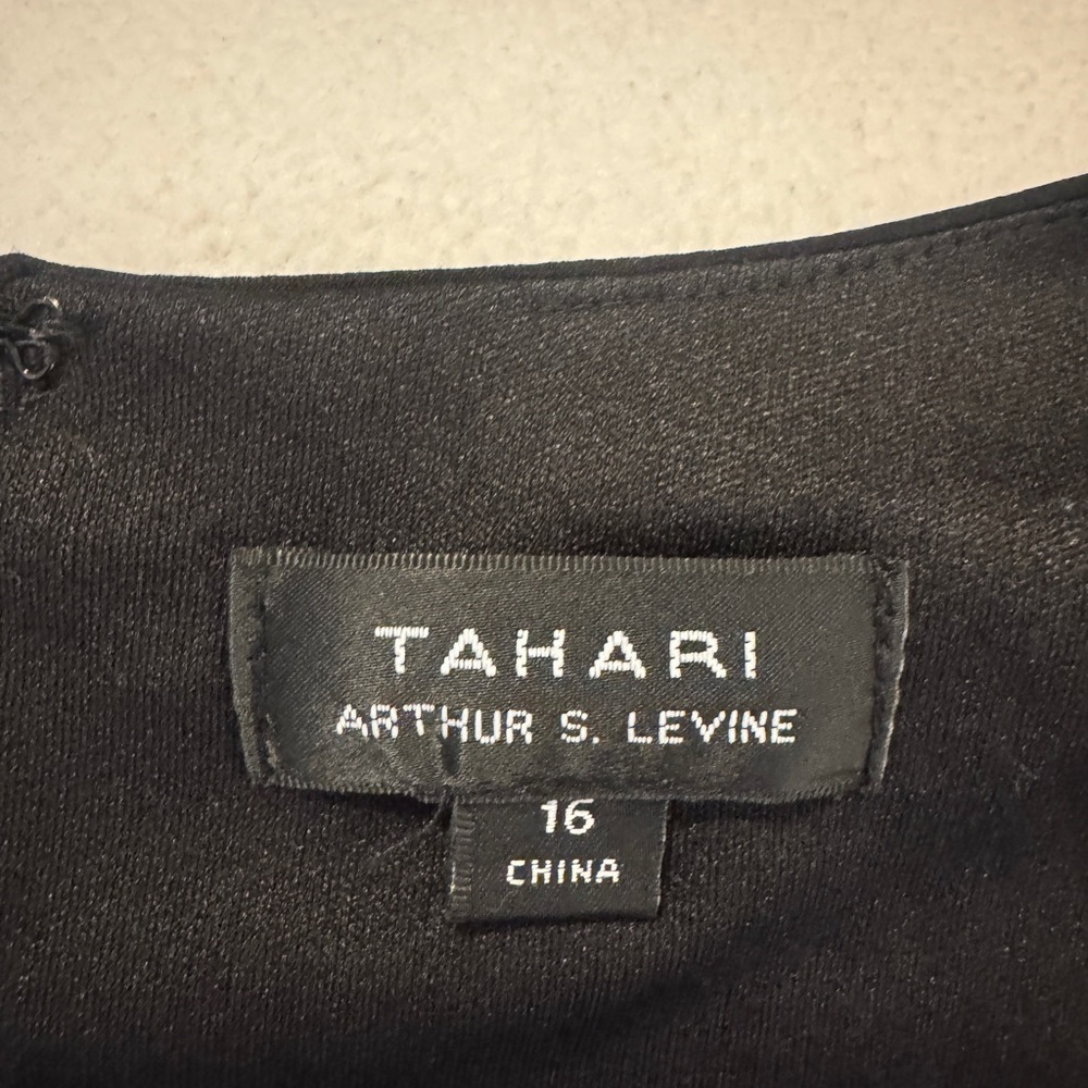 Women’s black Tahari Wide Leg Romper - Picture 4 of 8